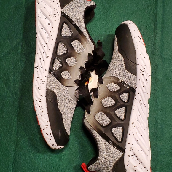PRICE REDUCTION!! NWT All in Motion gray sneakers - Picture 12 of 15
